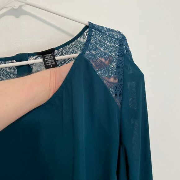 TORRID 2 Plus Size Lace Inset Georgette Blouse Solid Teal Blue Green Long Sleeve - Picture 5 of 16